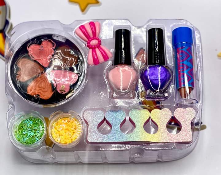 Kid's Makeup Toy Set – Washable Cosmetic Beauty Kit with Cosmetic Bag for Little Girls | Perfect Princess Birthday Gift