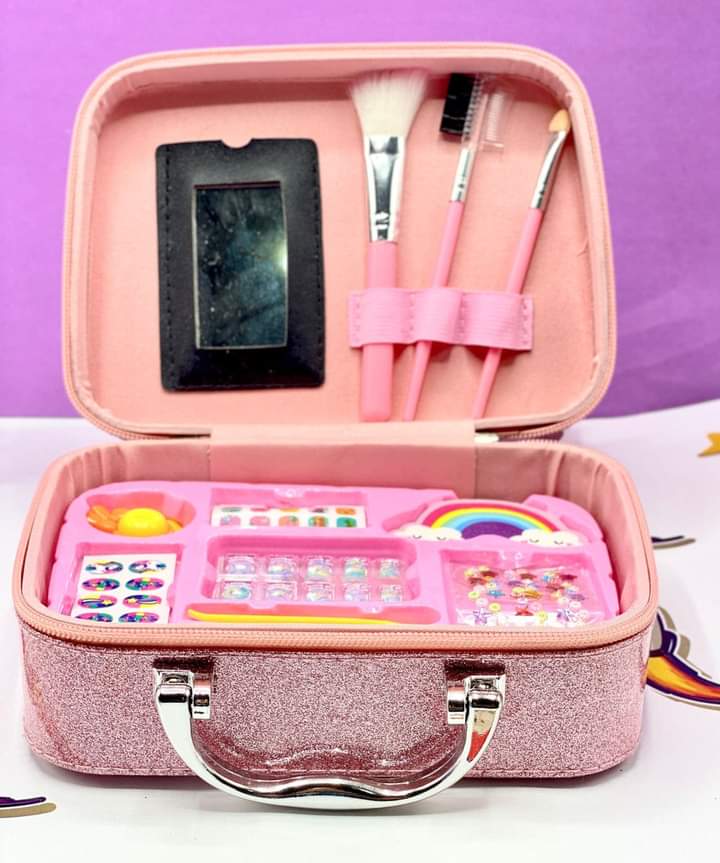 Kid's Makeup Toy Set – Washable Cosmetic Beauty Kit with Cosmetic Bag for Little Girls | Perfect Princess Birthday Gift