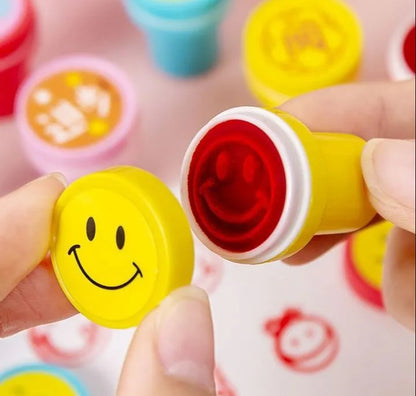 Cute Emoji Stamp Set for Kids (Pack of 10) – Fun Cartoon Face Stamper for Arts & Crafts