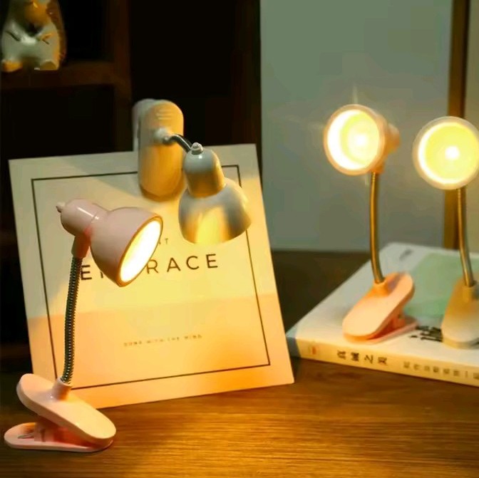 Mini Clip Book Lamp – Portable, Flexible & Eye-Friendly Light