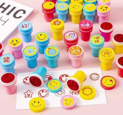 Cute Emoji Stamp Set for Kids (Pack of 10) – Fun Cartoon Face Stamper for Arts & Crafts